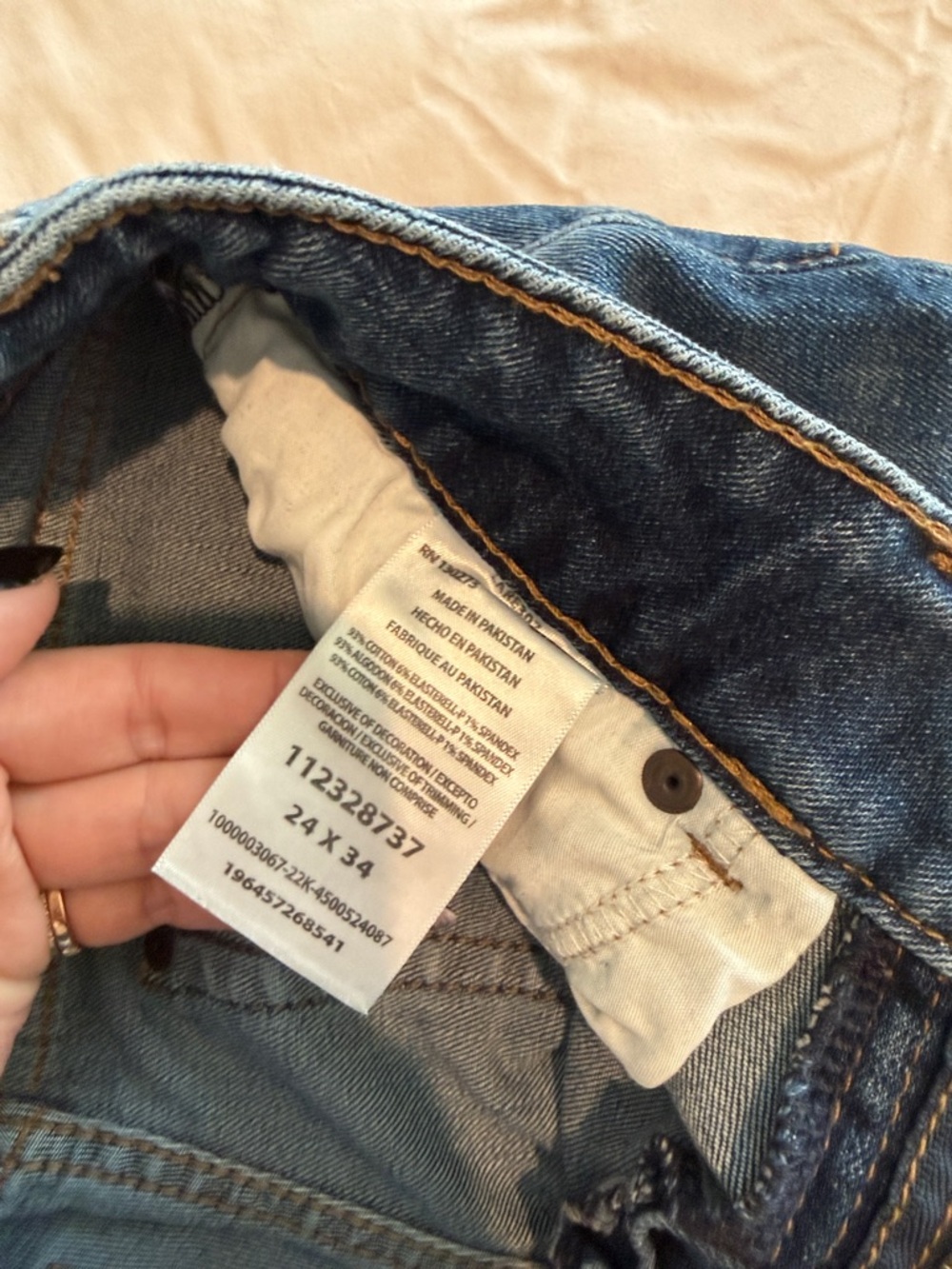 Wrangler Two-Tone Wide-Leg Jeans in Dark Blue - Picture 5 of 5